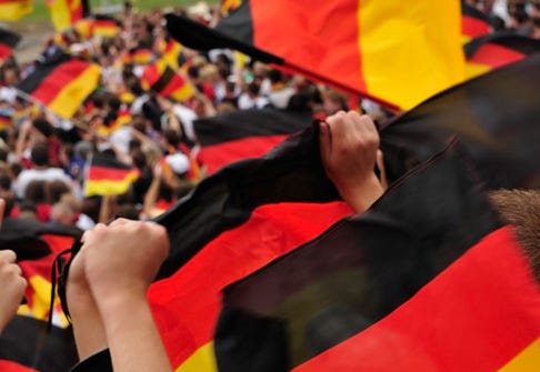 F&uuml;r echtes Stadiongef&uuml;hl beim Public Viewing