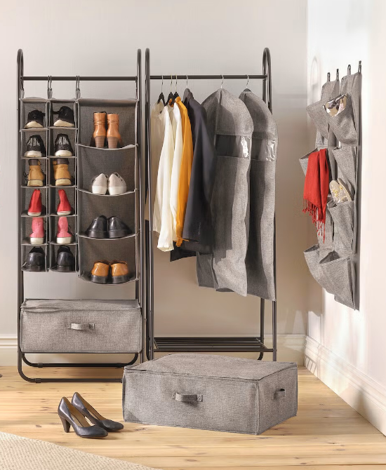  Ordning i garderoben. Till klädförvaring