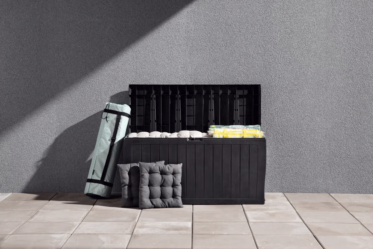 Dynboxar och dynlådor utomhus