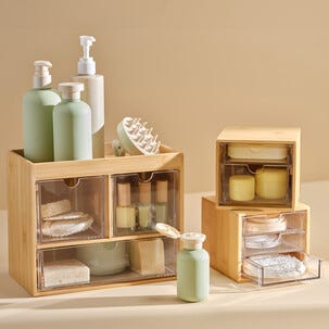 Meikkiteline, jossa 3 laatikkoa, bambu