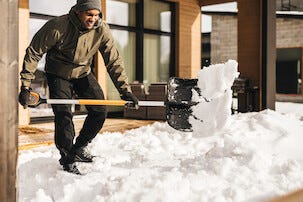 Fiskars X-series snøskuffe 