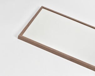 Avlangt speil med treramme til vegg, 80 x 40 cm
