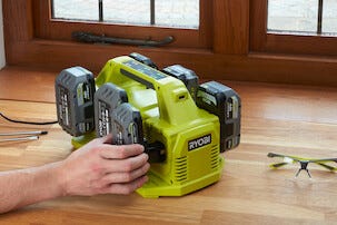 Ryobi batterilader 6 porter One+ 18 V RC18640