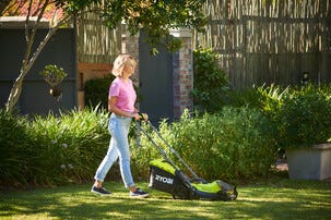 Ryobi gräsklippare 18 V, 4 Ah-batteri, RLM18X33B40 