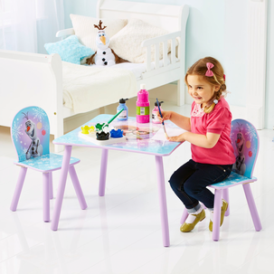 Frozen, bord og stoler