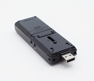 OM System WS-883 laddbar diktafon med USB