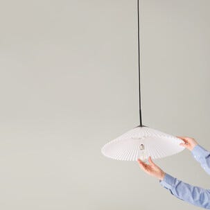 Dimbar LED-pære, E27 2,2 W, varmhvit