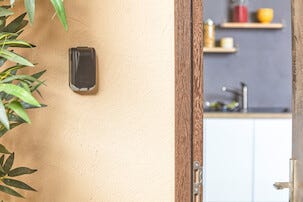 Masterlock Avainsäilö valaistu koodilukko, seinä