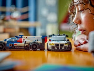 LEGO Speed Champions BMW M4 GT3 & BMW M Hybrid V8 76922, 9+