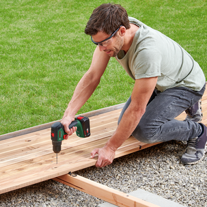 Bosch UniversalDrill 18V-60, drill med 2 batterier