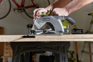 Ryobi RCS18N-0 batteridrevet sirkelsag One+ 18 V