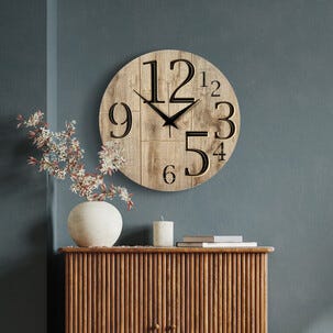 Stor veggklokke i FSC-merket tre, 57 cm