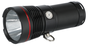 Erittäin kirkas taskulamppu 3600 luumenia, ladattava, IP44