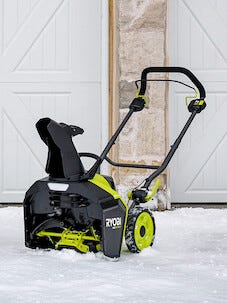 Ryobi snöslunga RY36STX45A-140, batteridriven