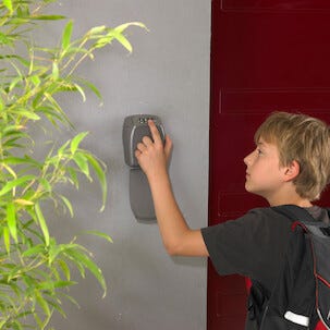 Masterlock nøkkelskap med kodelås, veggmontert