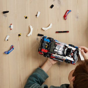 LEGO Technic Nascar Next Gen Chevrolet Camaro ZL1 42153, yli 9-vuotiaille