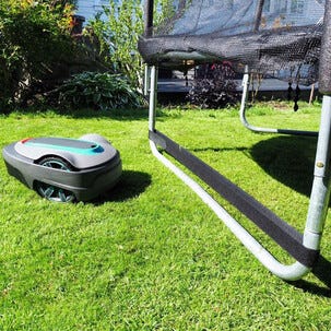 Trampoliinin suoja robottiruohonleikkurille, 4 kpl