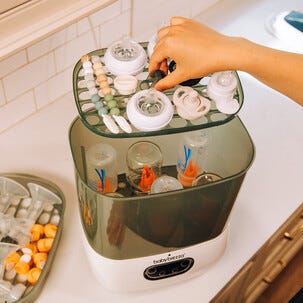 Baby Brezza One Step Sterilizer Dryer Advanced flasksterilisator och tork