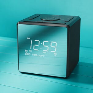 Philips R4600 klockradio med DAB+ och USB-C