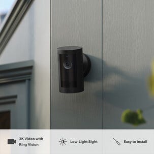 Ring Plus trådløst overvåkningskamera for utendørs bruk, 2K