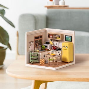 Rolife Super Creator miniatyrrum Happy Meals Kitchen, från 14 år