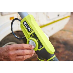 Ryobi batteridrevet rengjøringsbørste teleskop RWTS18-0