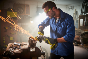 Vinkelslip Ryobi R18AG7-0