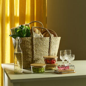 Stor flätad strandväska i strå