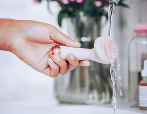 Flawless Cleanse Kasvoharja, ladattava