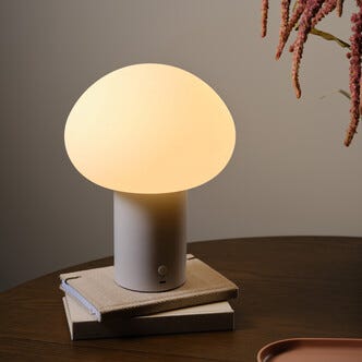 Northlight Svante Ladattava pöytävalaisin USB-C