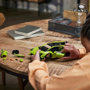 LEGO Technic Lamborghini Huracán Tecnica 42161, fra 9 år