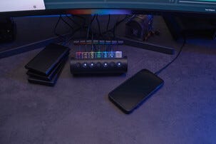 Streamplify Hub Ctrl 7, 7-portars USB-hub med RGB