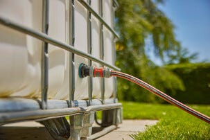 Gardena regntunneanslutning, anslutning till vattentunna