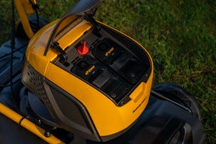 Stiga 547e S Kit selvgående gressklipper 1 batteri 48 V