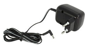 Virtalähde 4,5 V/500 mA