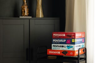 Pentago strategiskt fem i rad-spel, från 8 år