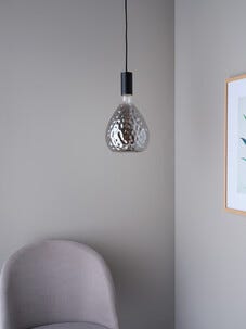 Dekorpære E27 med sotet glass, svart, 200 mm