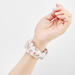 Anmiki Satin Apple Watch scrunchie armband 40, 41 mm