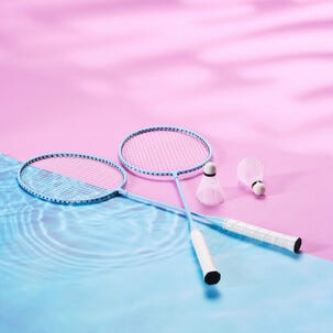 Badmintonset med nät och tillbehör, 2 racketar