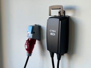 CTEK Njord Go elbilsladdare 11 kW med väggfäste