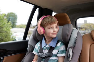 Belkin Soundform Mini trådlösa hörlurar för barn, USB-C