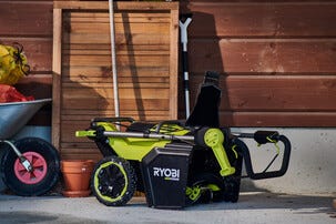 Ryobi batteridriven snöslunga RY36STX53B-160 Max Power 36 V