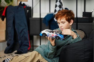 LEGO Technic Nascar Next Gen Chevrolet Camaro ZL1 42153, yli 9-vuotiaille