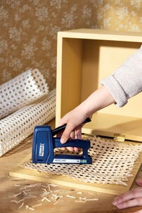 Rapid RPC140 manuell häftpistol för bredtrådsklammaer