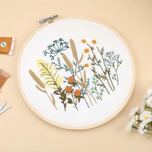 Hobbysett med broderi av markblomster, for nybegynnere, fra 12 år