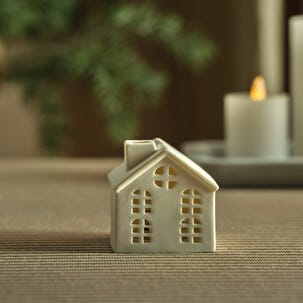 Keramikkhus, liten LED-huslykt med timer, 6,5 cm