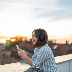 Belkin Soundform Surround trådlösa hörlurar over ear