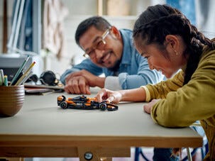 LEGO Speed Champions McLaren F1 Team MCL38 77251, 10 år