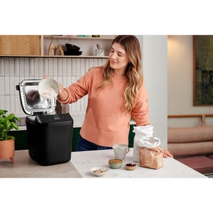 Panasonic SD-PN100 Mini Pieni leipäkone, musta