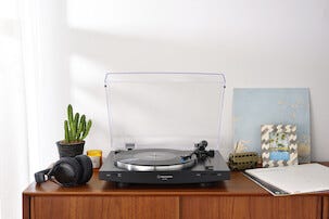 Audio Technica AT-LP3XBTBK Levysoitin, Bluetooth
